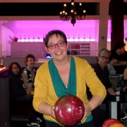 Bowling (20) - Toneelvereniging Plankenkoorts 